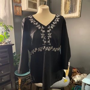 Sag Harbor linen/embroidered shirt